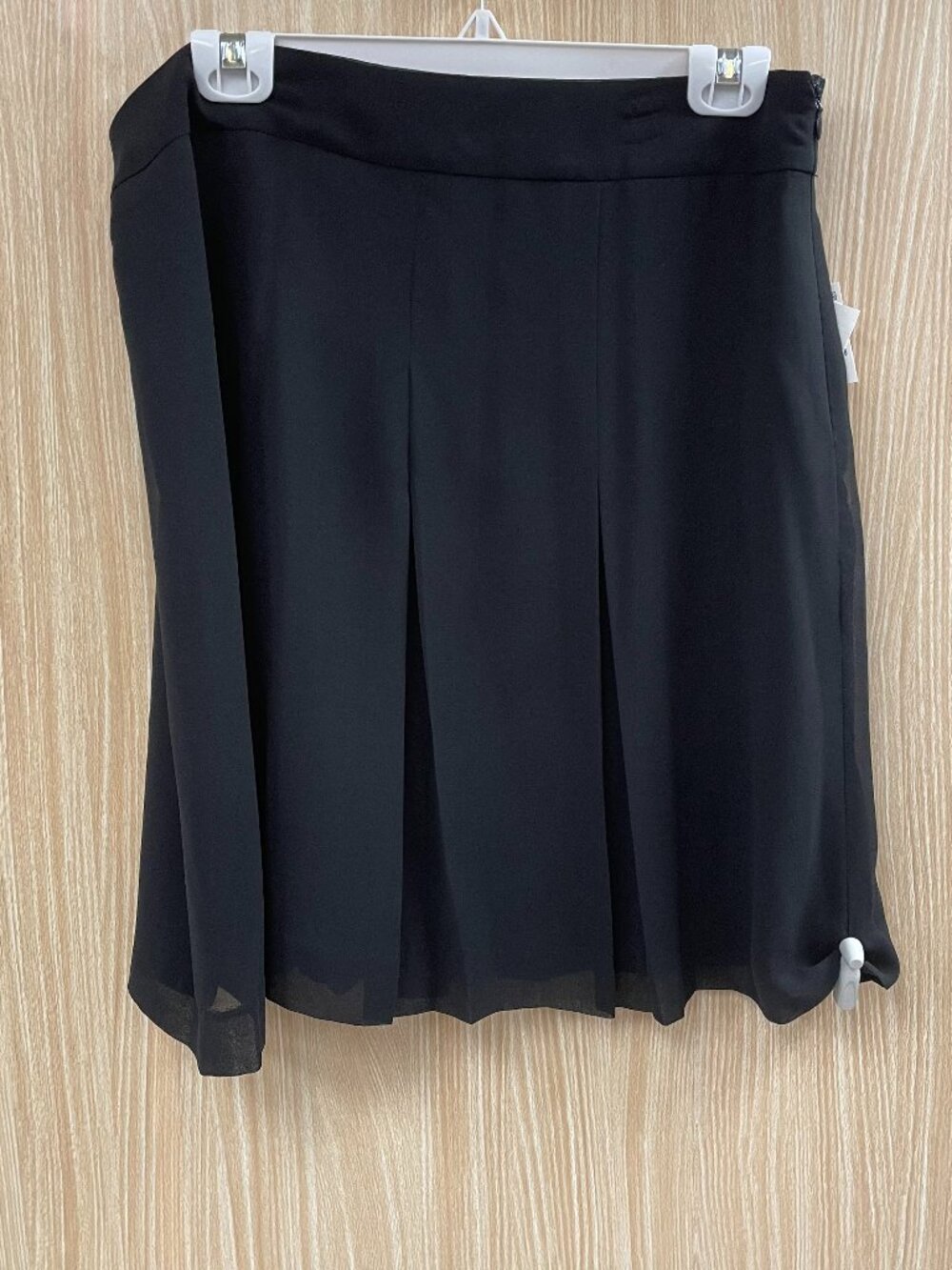 NWT Anne Klein Black Skirt Size 12